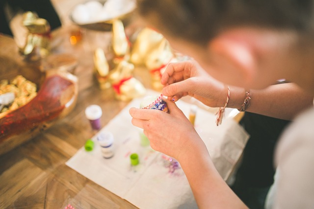5 Spring crafts for kids 1 girl, kid, child creating some Spring crafts