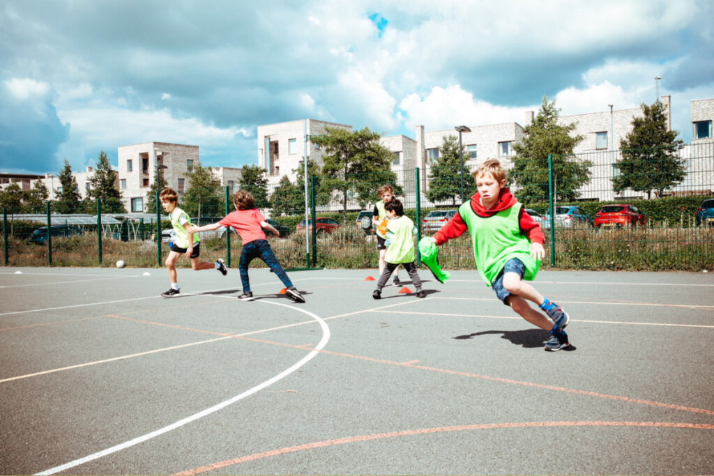 Ensuring safety and support at holiday clubs 3 Secure and supportive environment holiday camps