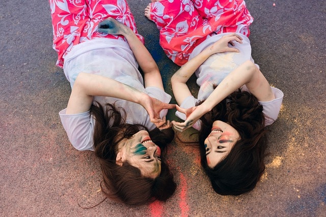 International Day of Happiness: 7 Tips for Kids 1 happy childhood, friendship, smiling